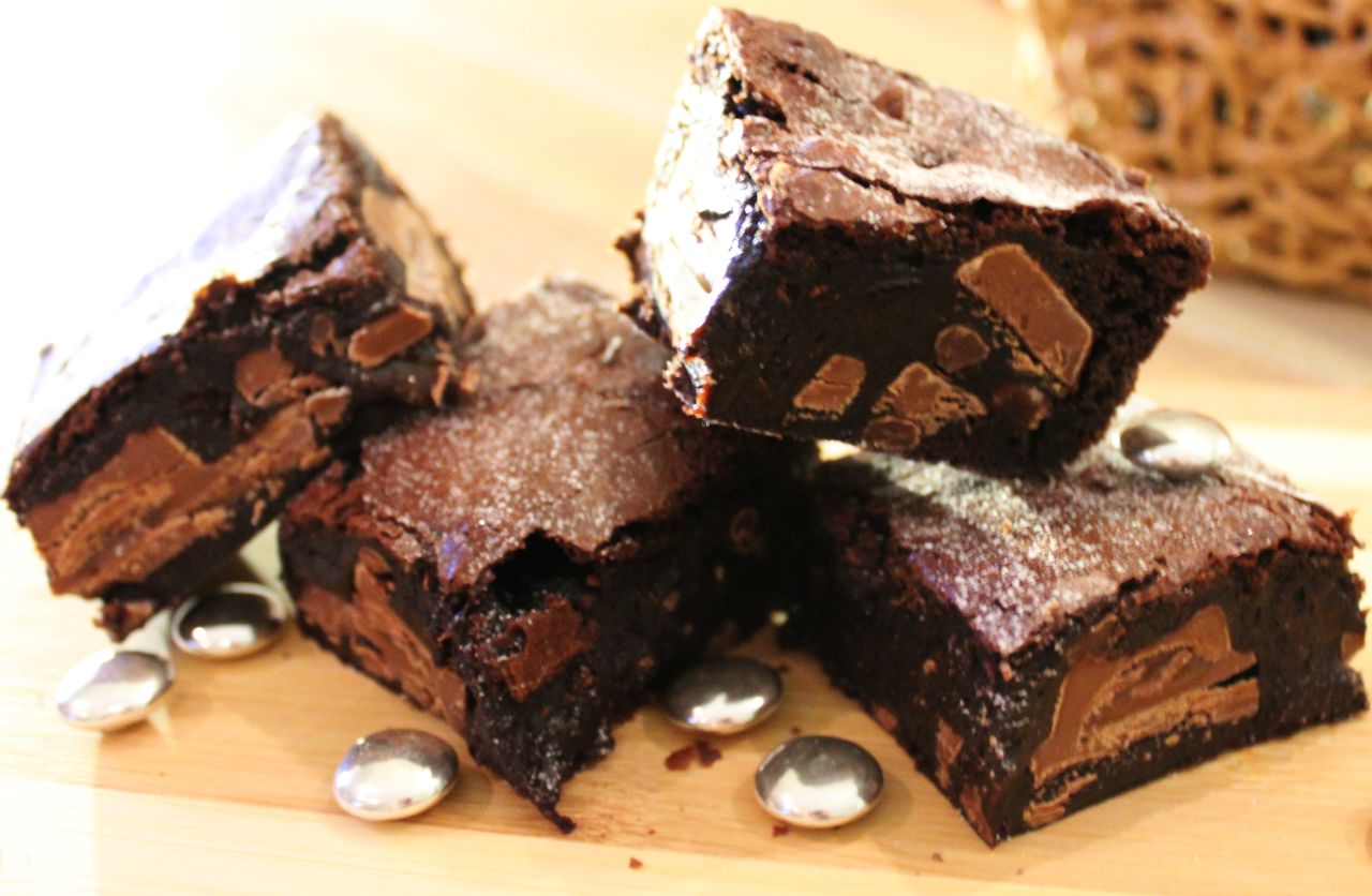 Easy-To-Make Decadent Chocolate Brownies
